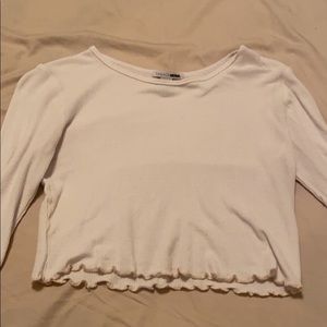 white ruffled fashionnovo long sleeve. small
